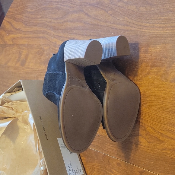 Lucky Lakmeh black suede open toe bootie. - Picture 4 of 5